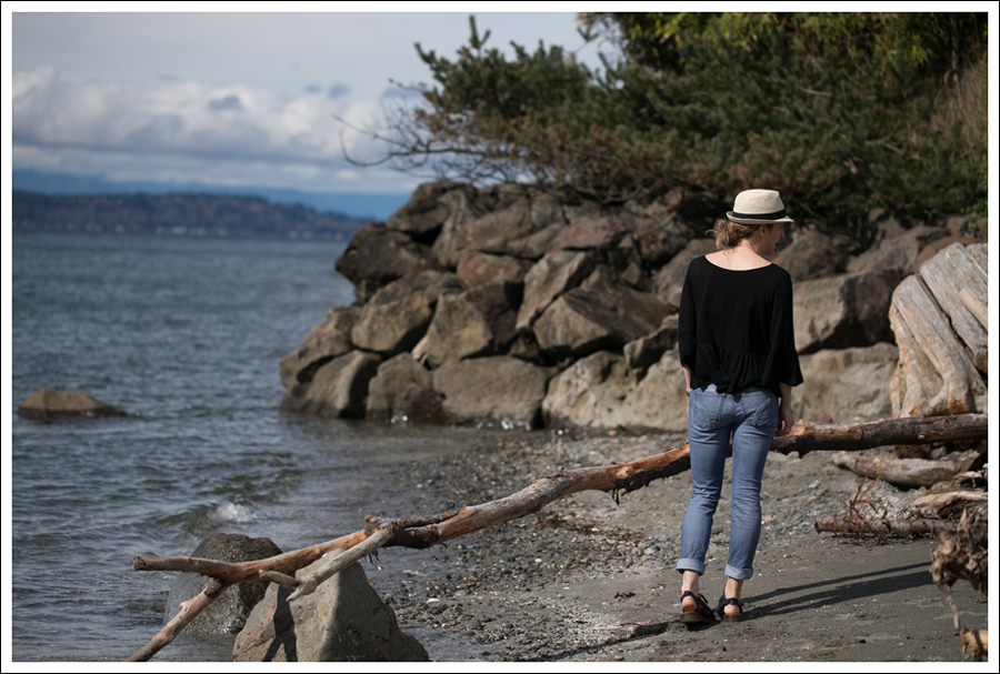 Blog HM Hats Free People Black Peplum Top Joes Jeans Chelsea Open Back Dr Martens-3