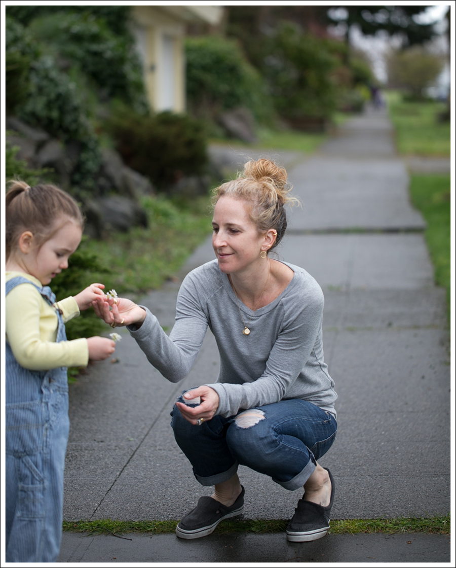 Blog StyleMint Sweatshirt Current Elliott Destroyed Boyfriend Jeans Airwalk Slip Ons-10