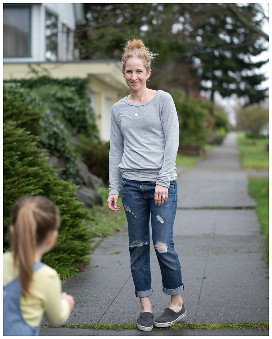 Blog StyleMint Sweatshirt Current Elliott Destroyed Boyfriend Jeans Airwalk Slip Ons-2