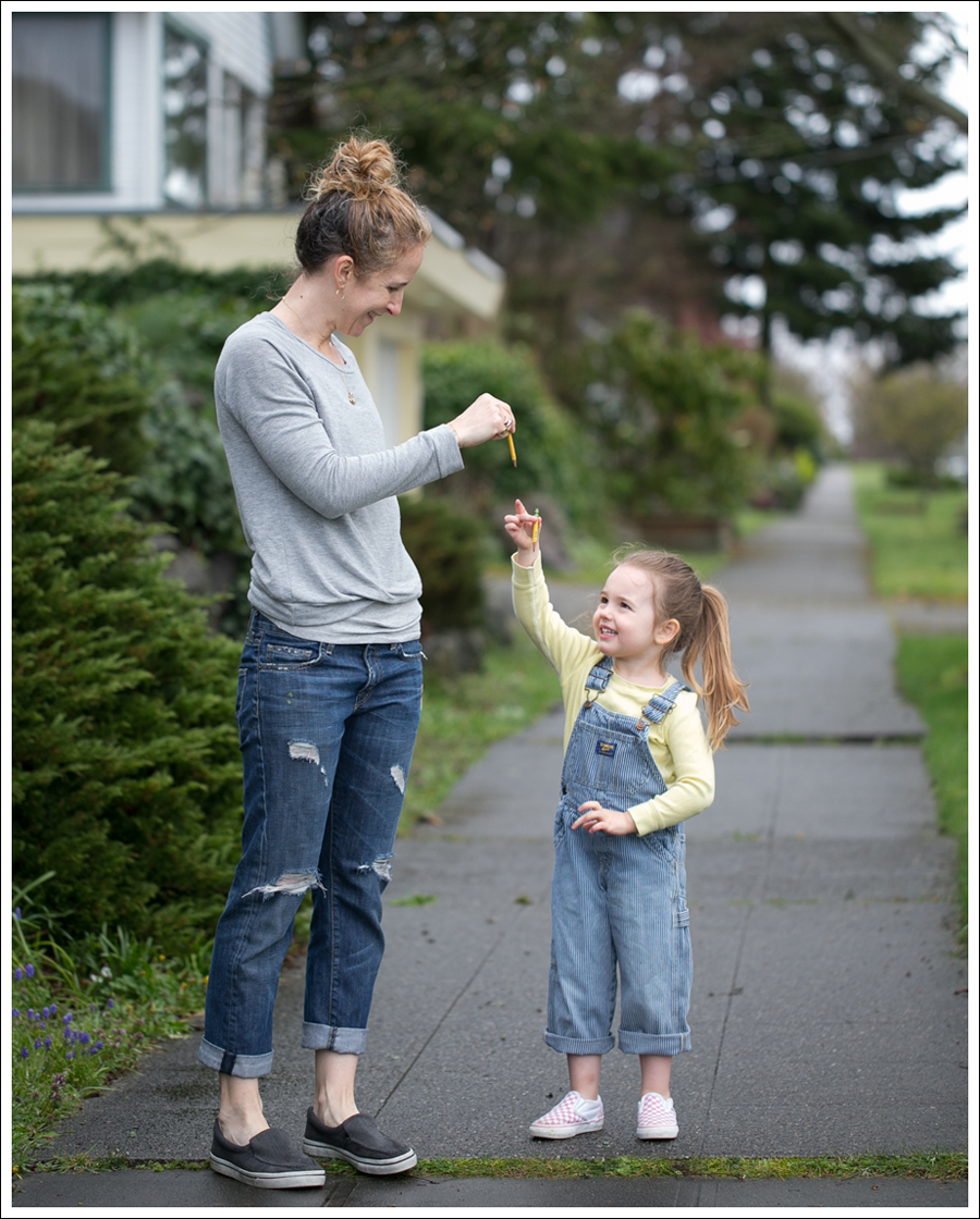 Blog StyleMint Sweatshirt Current Elliott Destroyed Boyfriend Jeans Airwalk Slip Ons-3