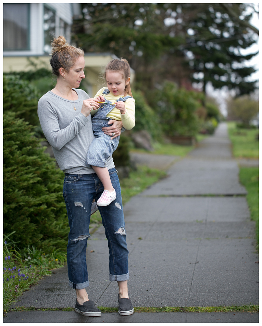 Blog StyleMint Sweatshirt Current Elliott Destroyed Boyfriend Jeans Airwalk Slip Ons-5