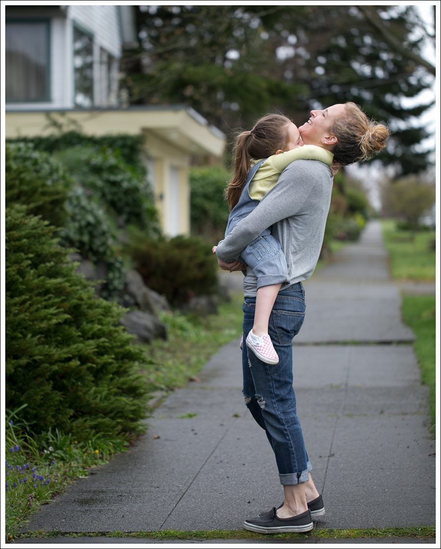 Blog StyleMint Sweatshirt Current Elliott Destroyed Boyfriend Jeans Airwalk Slip Ons-7