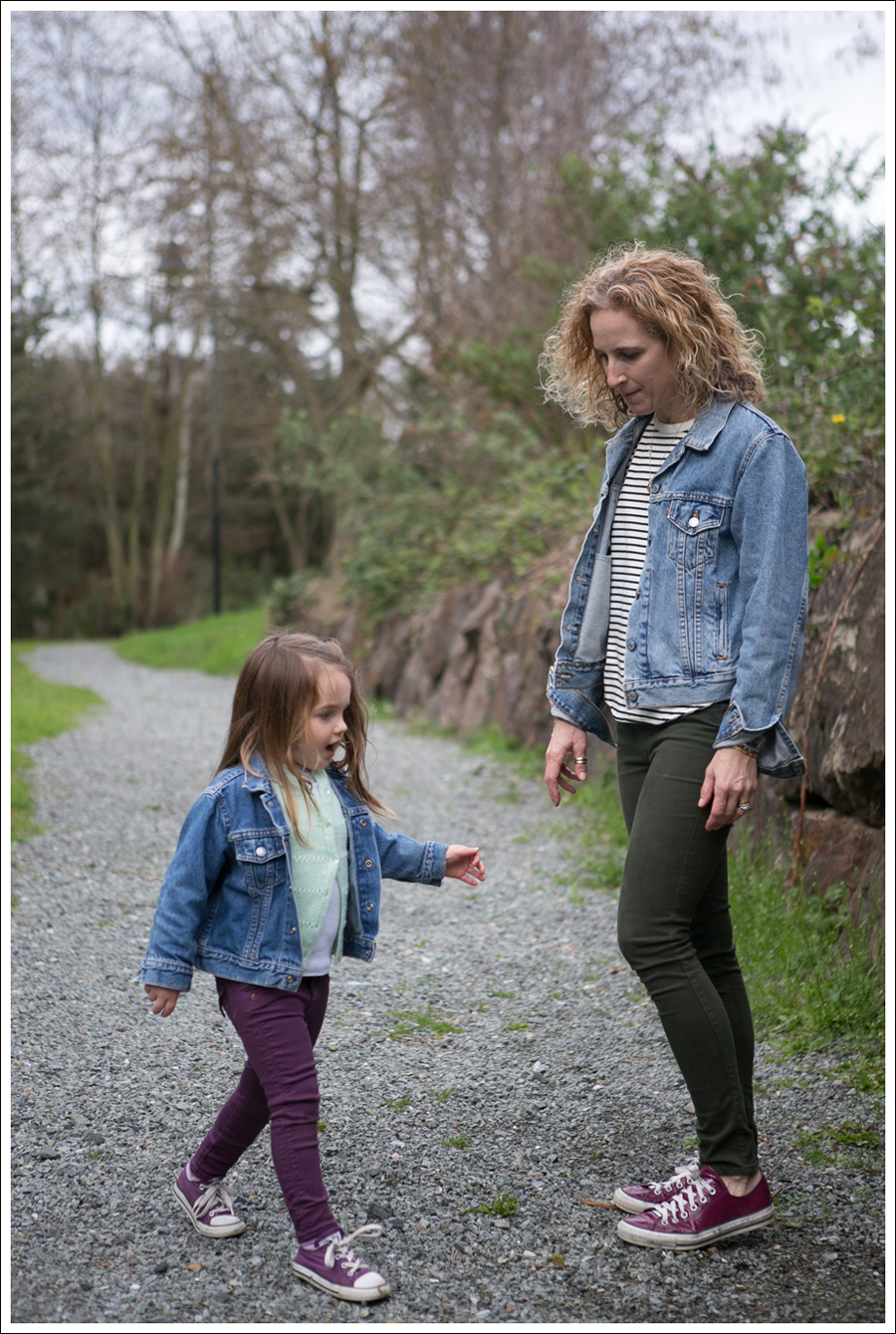 Blog Vintage Levis Jacket Zara Striped Sweatshirt Black Orchid Denim Converse-5