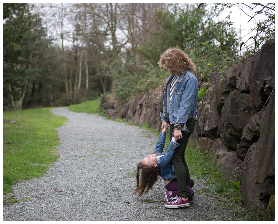Blog Vintage Levis Jacket Zara Striped Sweatshirt Black Orchid Denim Converse-6