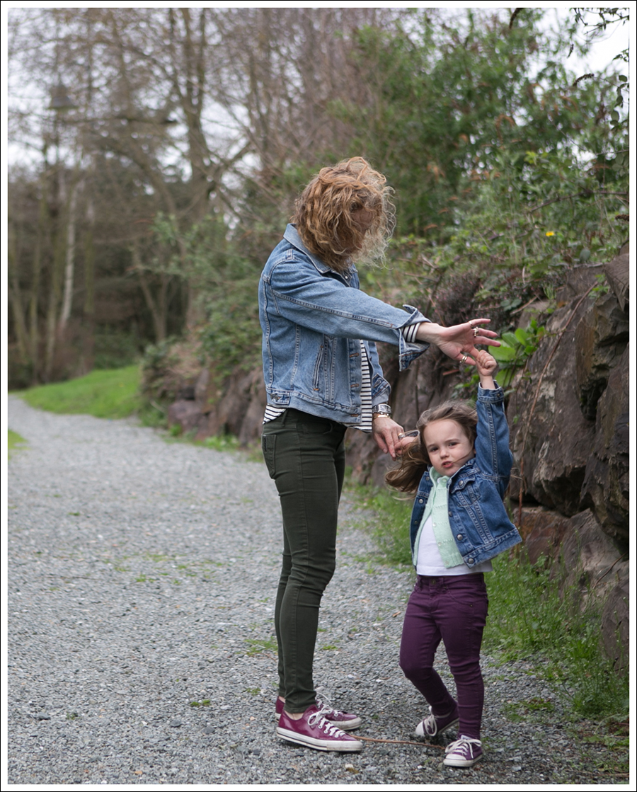 Blog Vintage Levis Jacket Zara Striped Sweatshirt Black Orchid Denim Converse-7