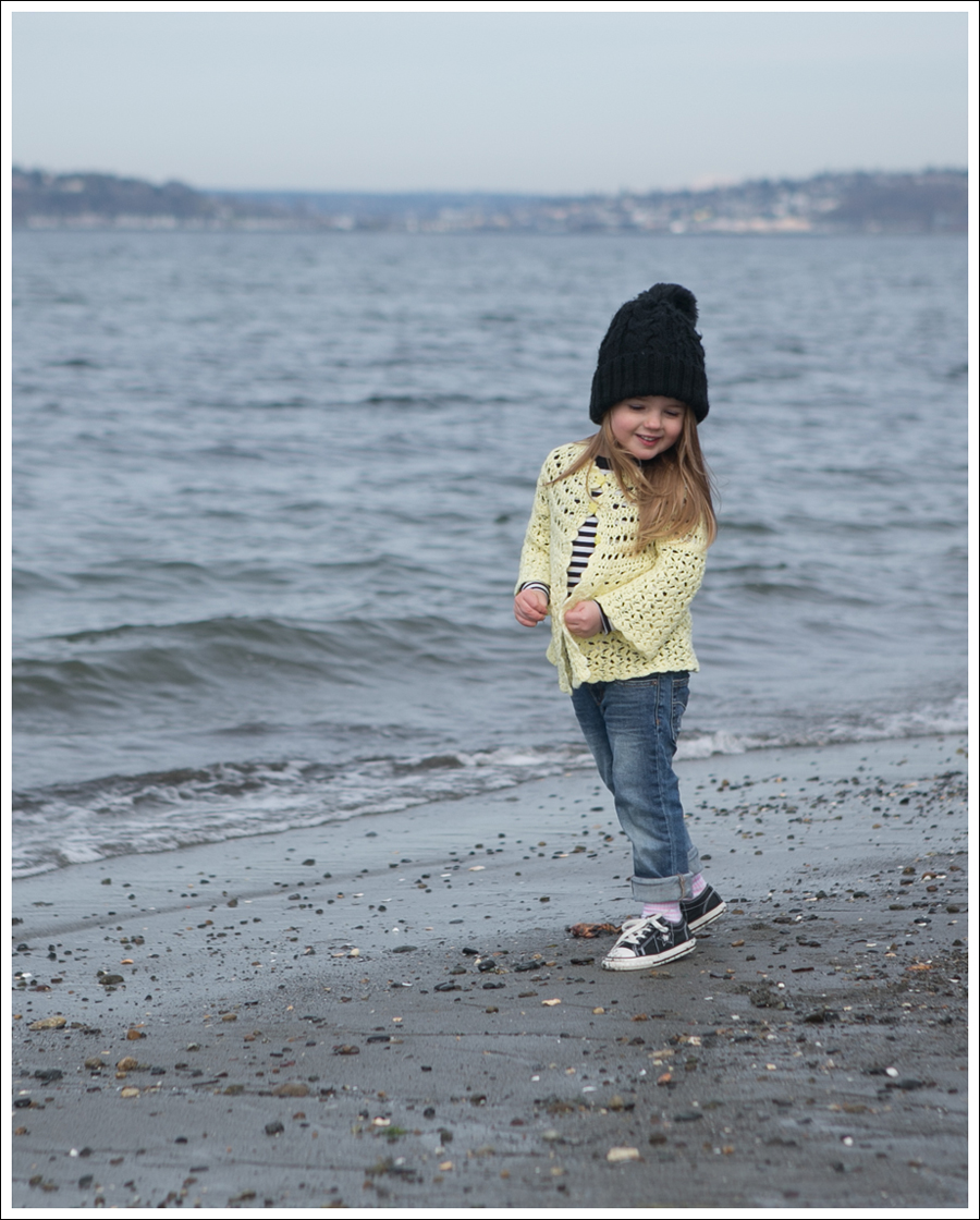 Blog Vintage Yellow Handknit Cardigan HM hat Tea Striped Tee Joes Jeans Black Converse-6