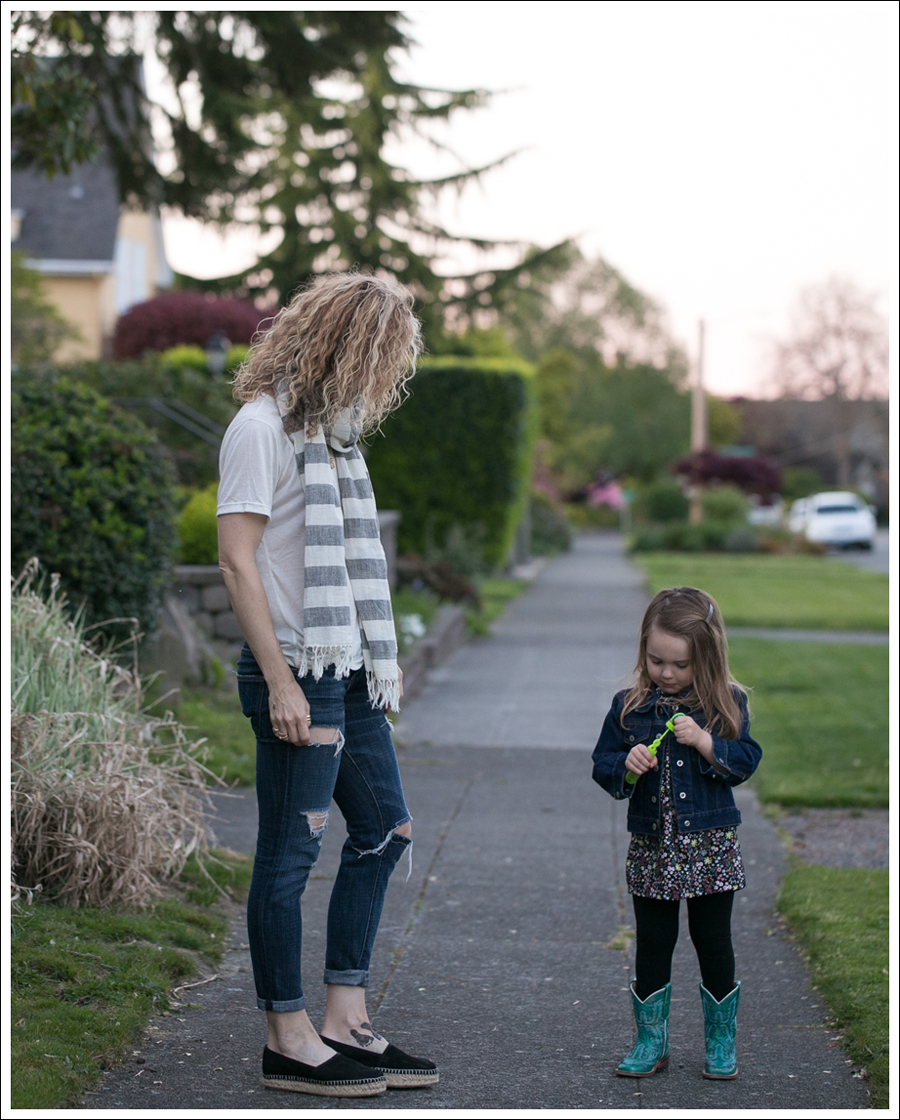 Blog Aish Khadi Striped Scarf StyleMint Tee Current Elliott Destroyed Skinny ShoeMint Christie Espadrille-3