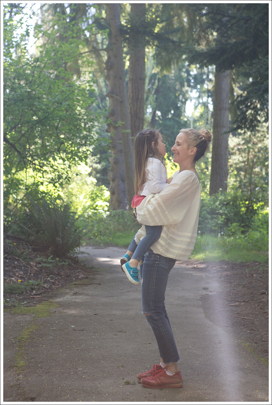 Blog Ascot Hart Ciel Boho Top 7FAM destroyed skinny NM70 Tennis Shoes-2