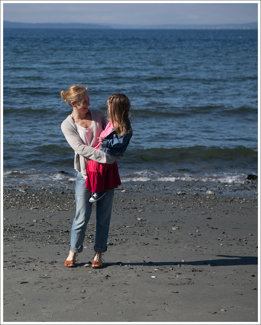 Blog Inhabit Cashmere StyleMint Tee Current Elliott Army Pant Kork-Ease Sandal-7