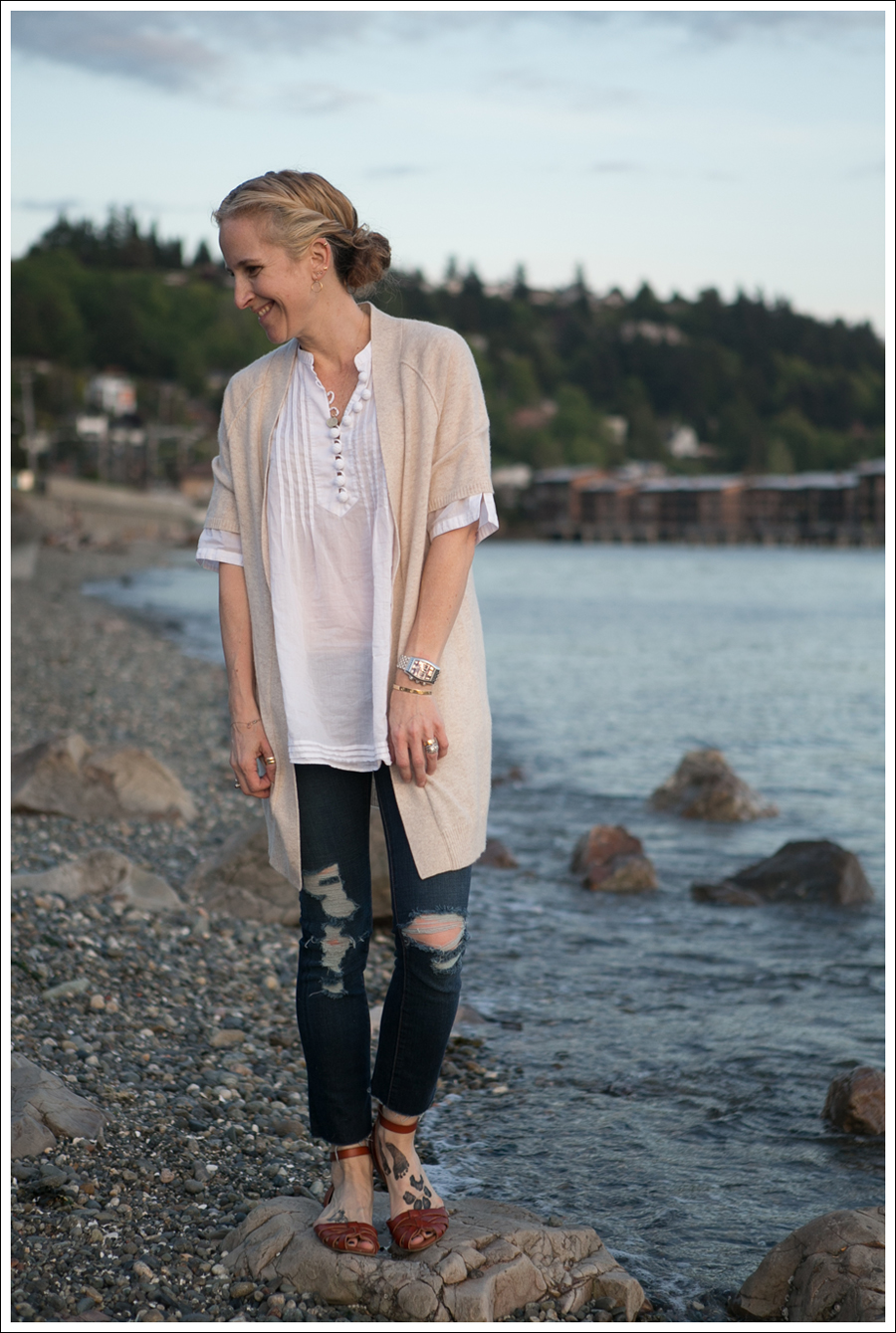 Blog Karoo Cashmere Cardigan Banana Republic Pom Pom Tunic J Brand Destroyed Skinny Mossimo Braided Sandals-1