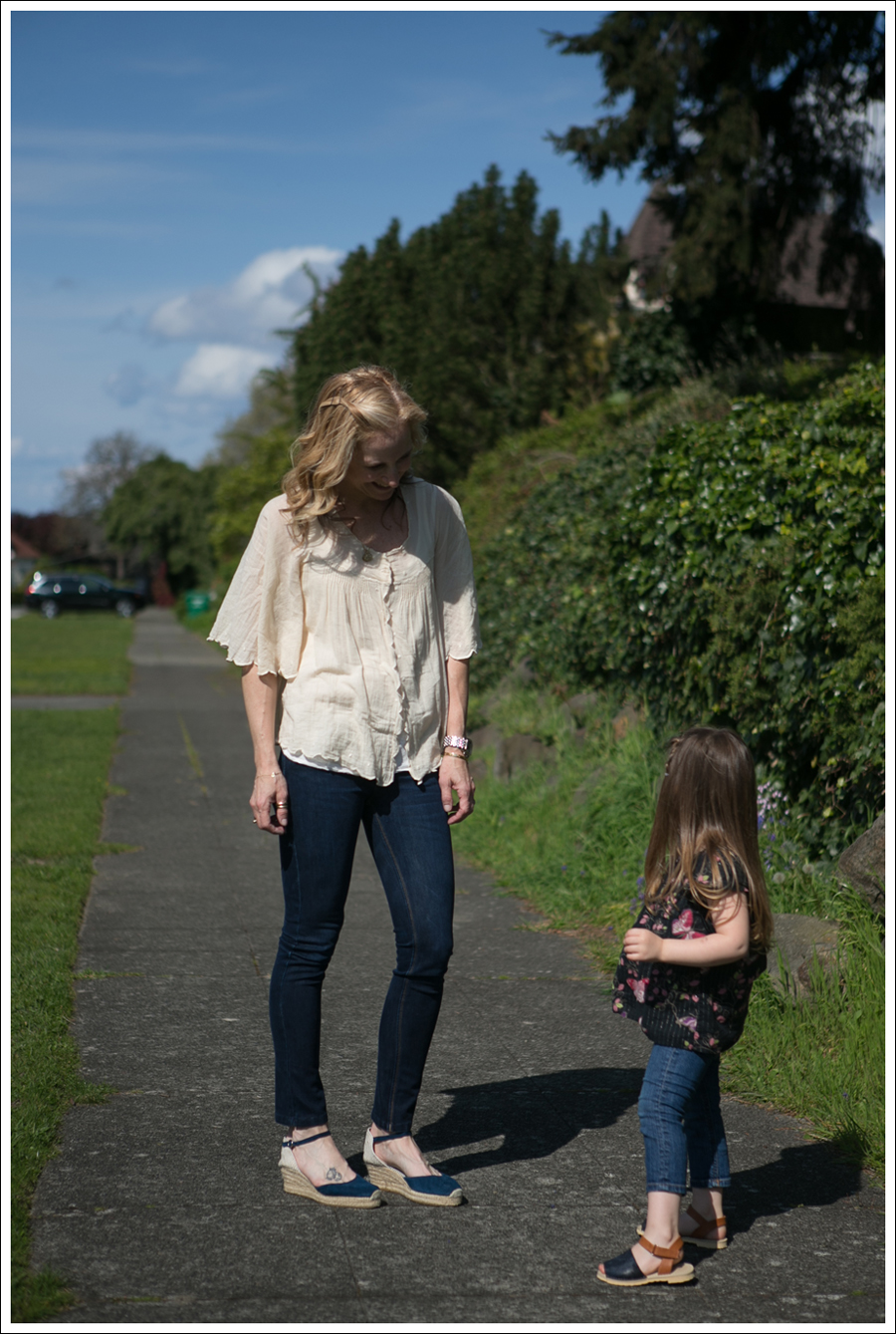 Blog See by Chloe Cream Scalloped top DL1961 Angel Faconnable Navy suede espadrilles-2