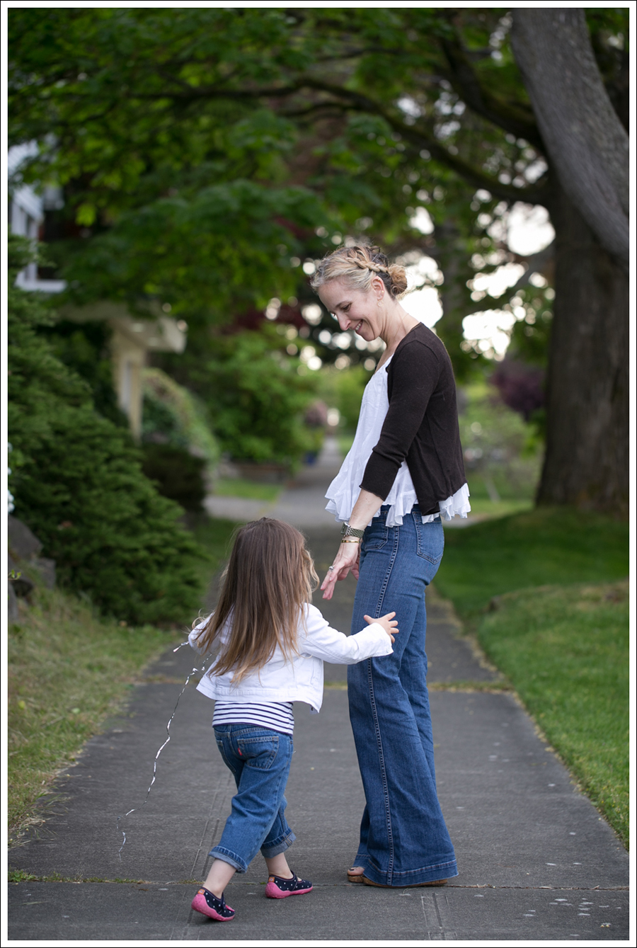 Blog Velvet Cashmere Cardi Ana Nonza Top J Brand Bette High Waist Flare Jeans-3