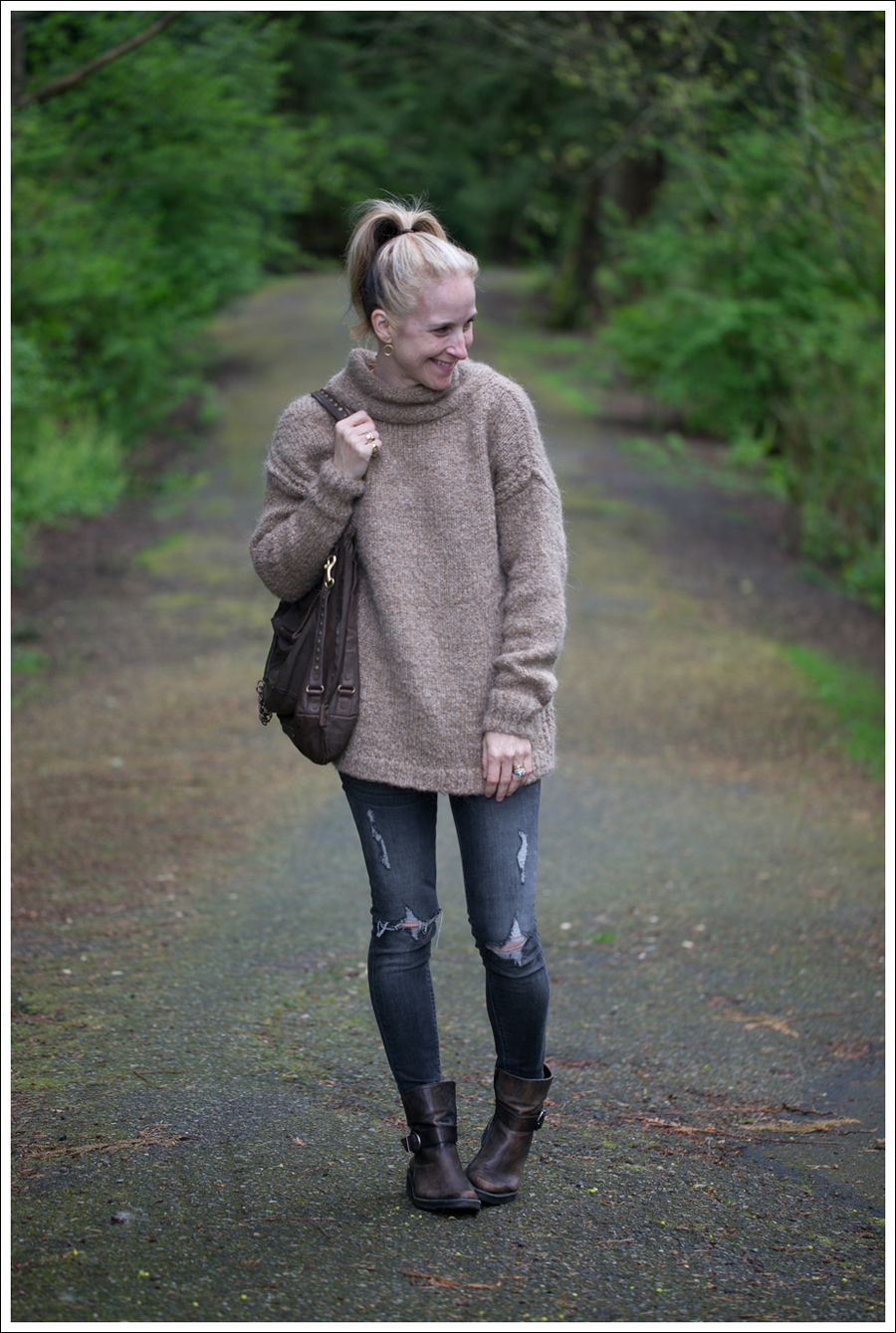 Blog Zara Tie Back Sweater Paige Destroyed Blue Heights Cafe Noir Boots Doma Leather Purse-1