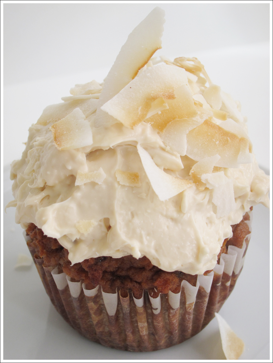 Blog carrot cupcakes cream cheese frosting coconut-1