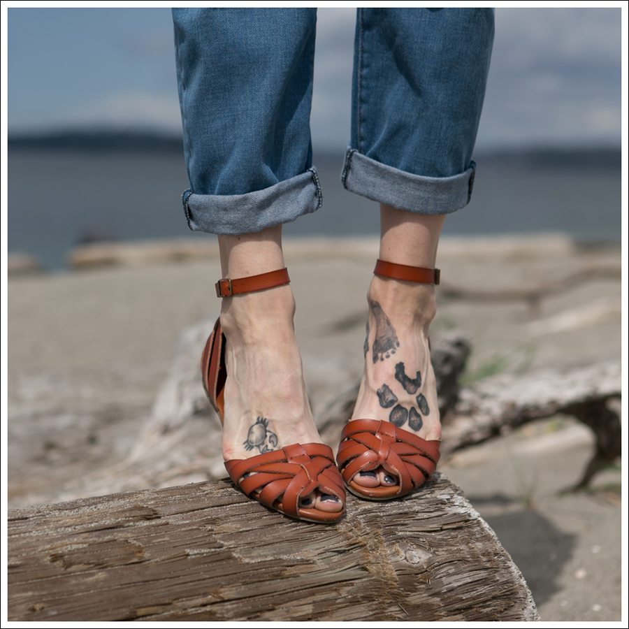 Blog Lady and the Sailor Drawstring Top Current Elliott Boyfriend Jeans Sunshadow Target Shauna Huarache-3