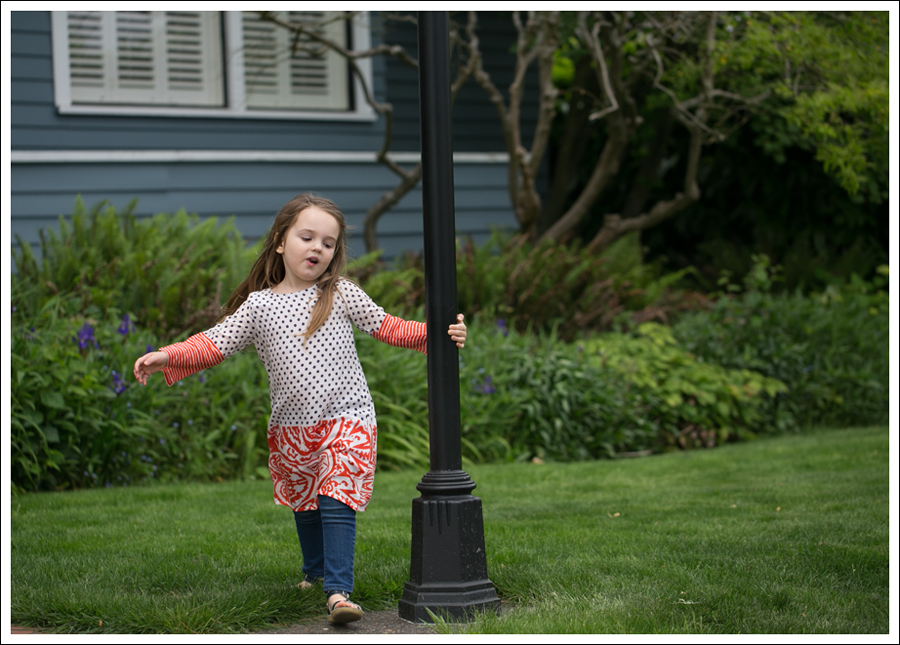 Blog YoBaby Tunic GapKids Jeggings Navy Saltwater Sun San Sandals-1