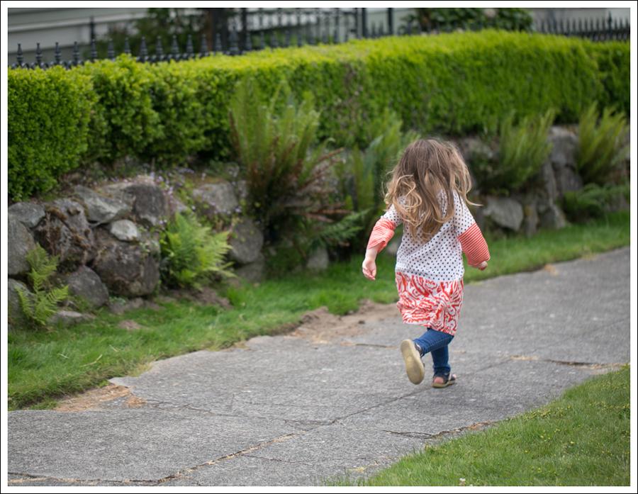 Blog YoBaby Tunic GapKids Jeggings Navy Saltwater Sun San Sandals-2