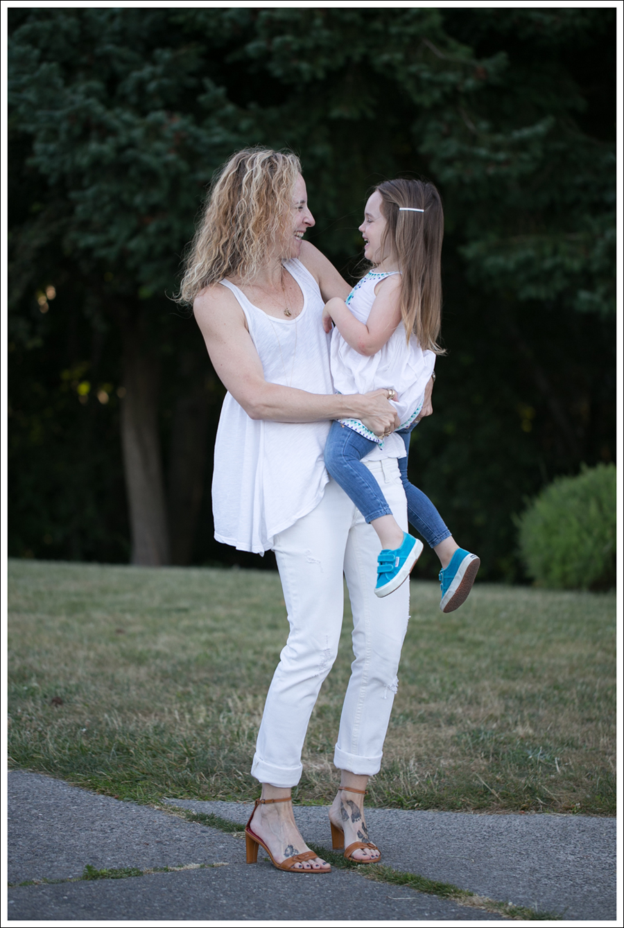 Blog Fresh Laundry Tank DL1961 Kate Destroyed Banana Repbublic Strappy Sandal-5