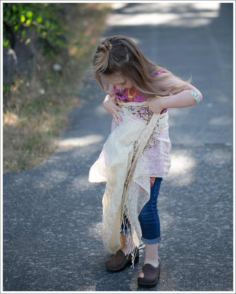 Blog Hanna Andersson Flower Dress DL1961 Harper Sanita Clogs-1