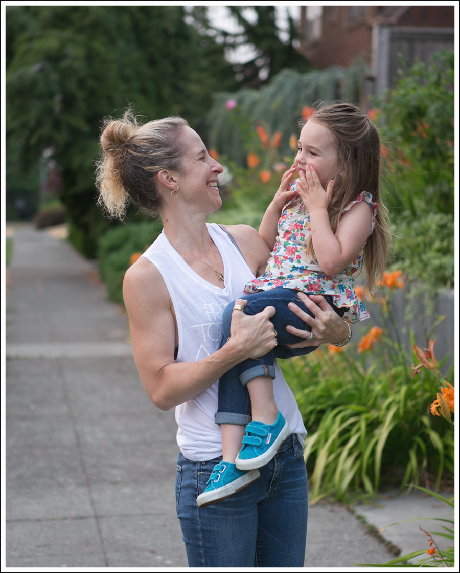 Blog LB Protector Lover Mother White Muscle Tank The Legging Ankle Super Skinny Jeans Orange Superga-9