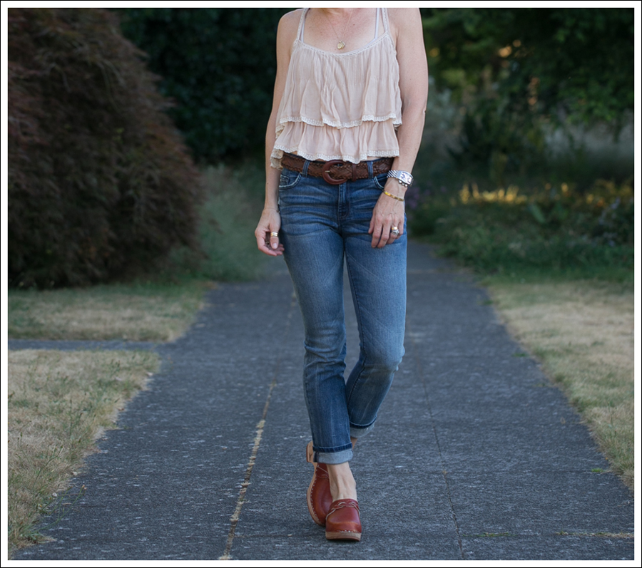 Blog Zara Tiered Crop Top Vintage Belt 7FAM Girls Slimmy Vintage Clogs-4