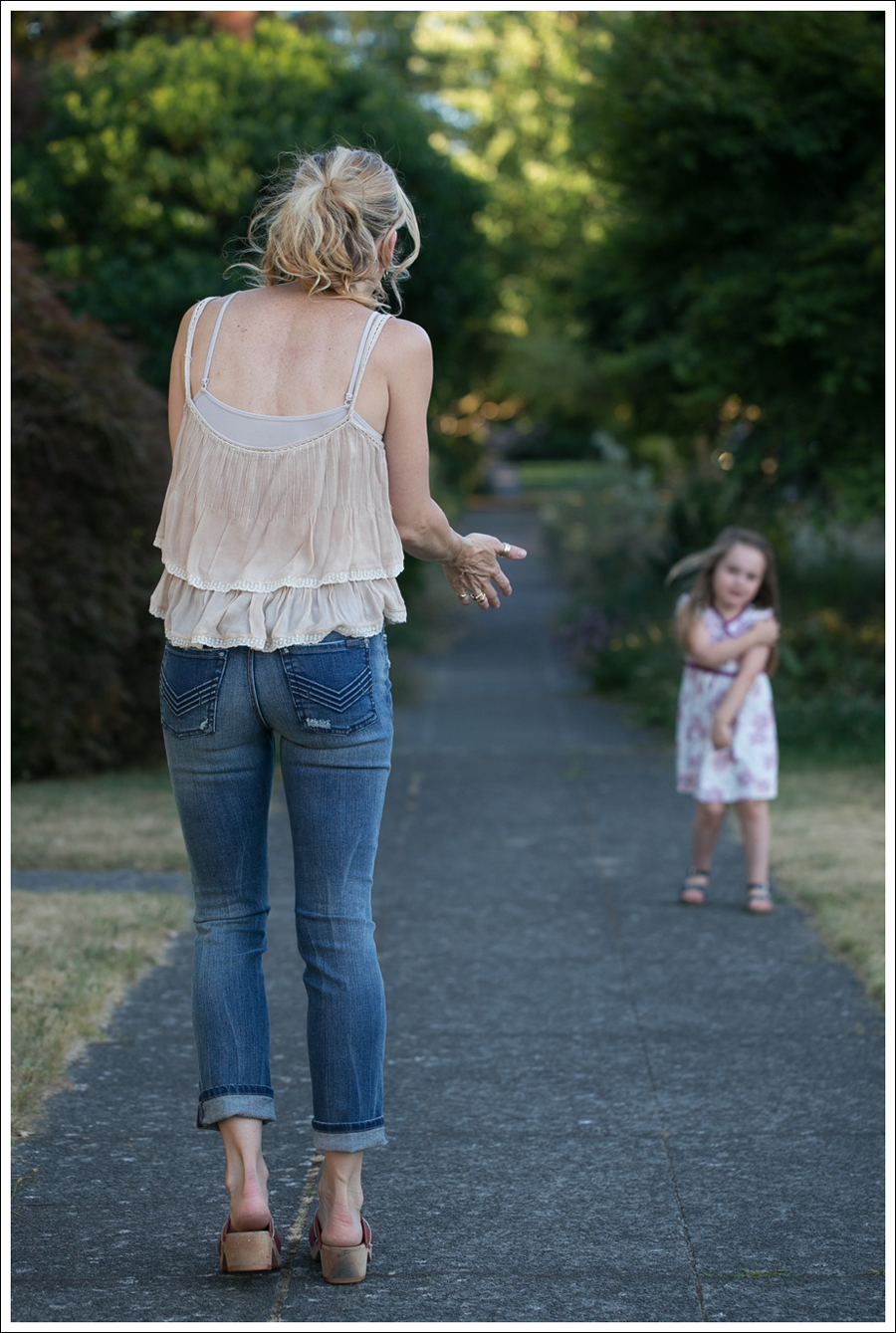 Blog Zara Tiered Crop Top Vintage Belt 7FAM Girls Slimmy Vintage Clogs-5