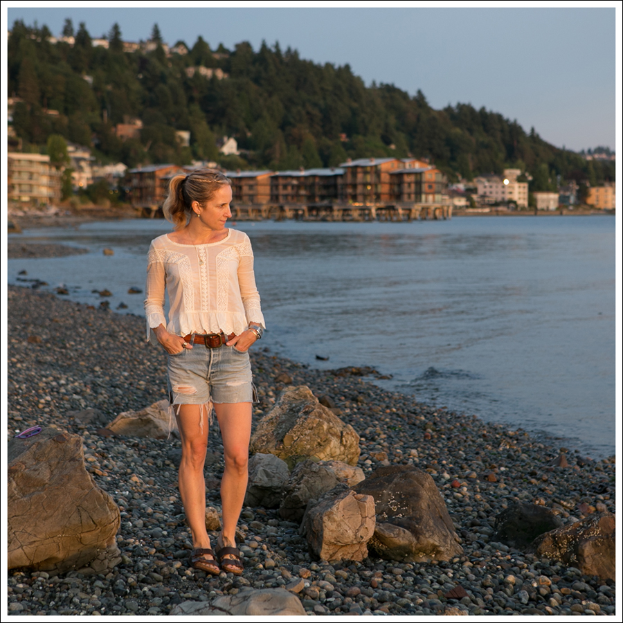 Blog Free People Princess Gwendolyn Boho Top Vintage Levis Cutoffs Birkenstocks-2