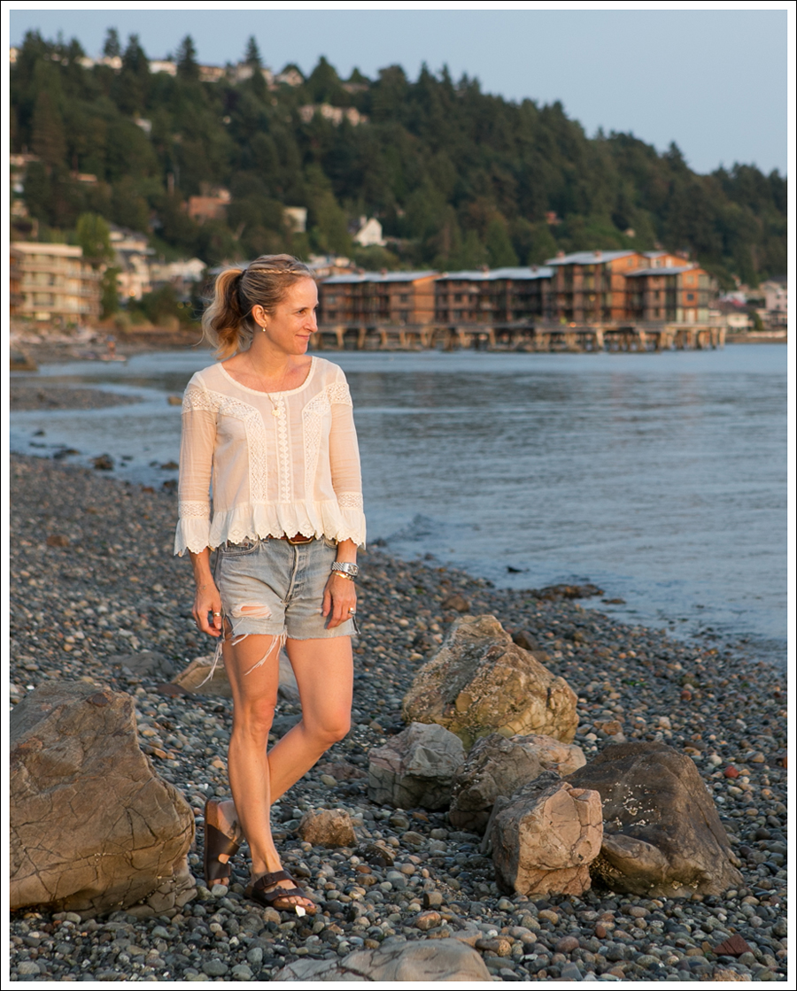 Blog Free People Princess Gwendolyn Boho Top Vintage Levis Cutoffs Birkenstocks-