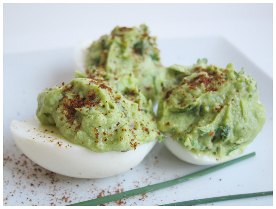 Blog Guacamole deviled eggs-1