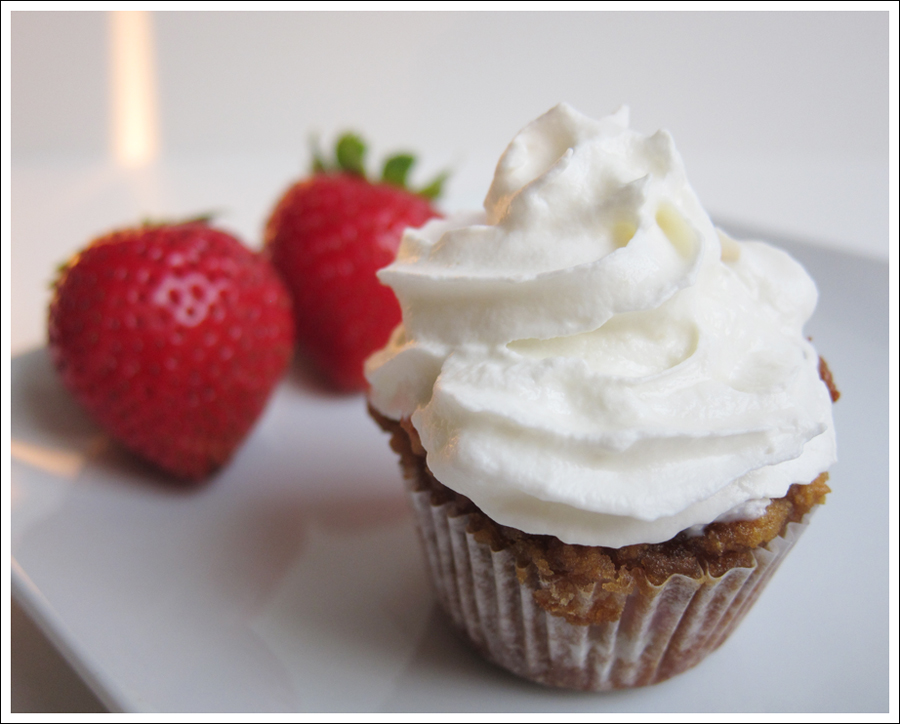 Blog paleo strawberry cupcake
