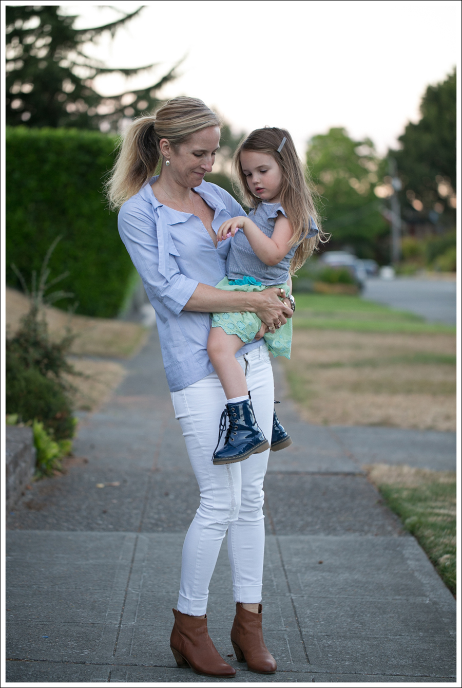 Blog Uniqlo Pinstripe Top DL1961 Amanda Sam Edelman Lisle Booties-5