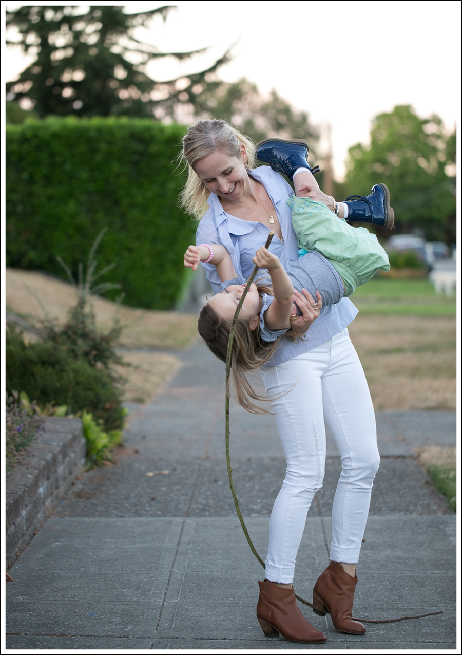 Blog Uniqlo Pinstripe Top DL1961 Amanda Sam Edelman Lisle Booties-6