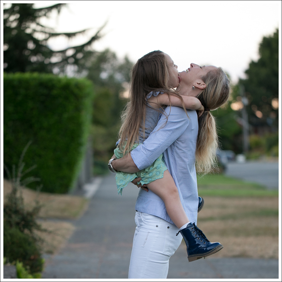 Blog Uniqlo Pinstripe Top DL1961 Amanda Sam Edelman Lisle Booties-7