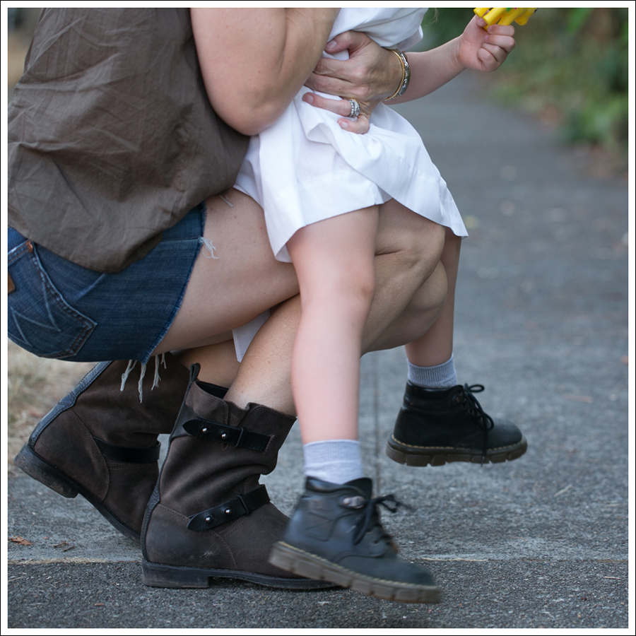Blog Zara Brown Crochet Top Blouse Wrangler DIY Cut offs Rag and Bone Moto Boots-9