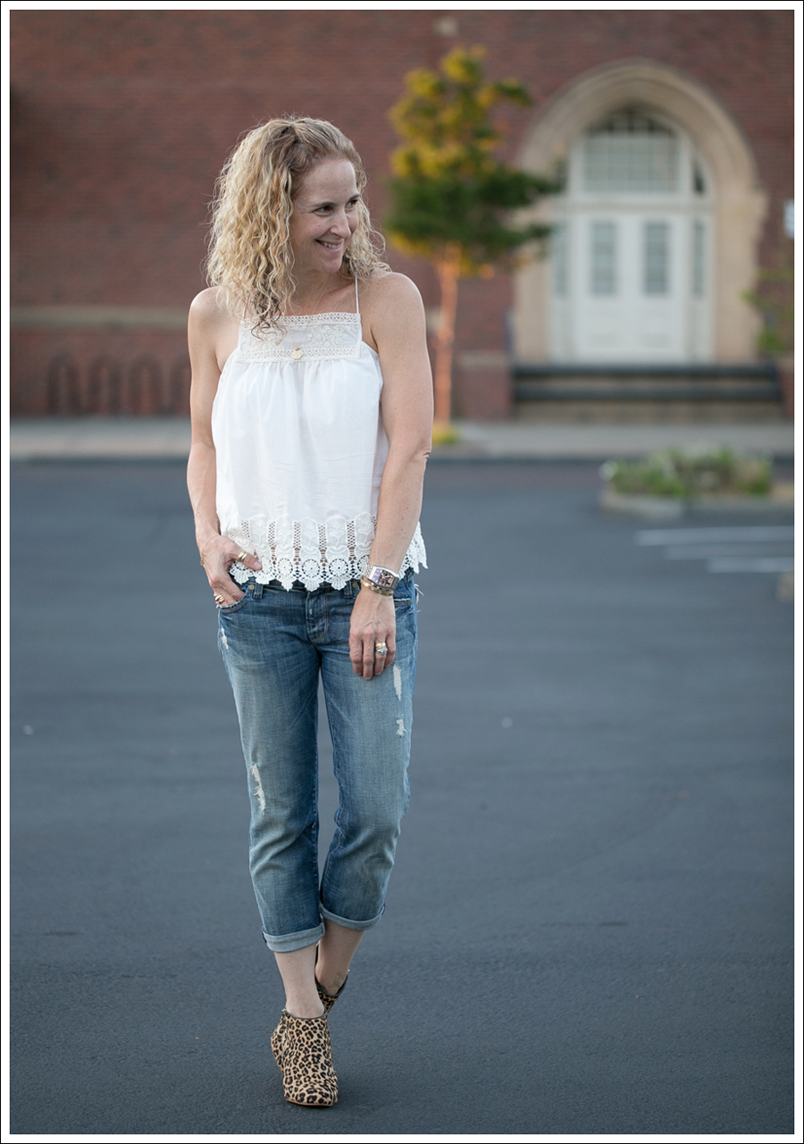 Blog Zara EMBROIDERED BIB FRONT TOP 7FAM Josafina Destroyed Crop Leopard Kimchi Blue Booties-1