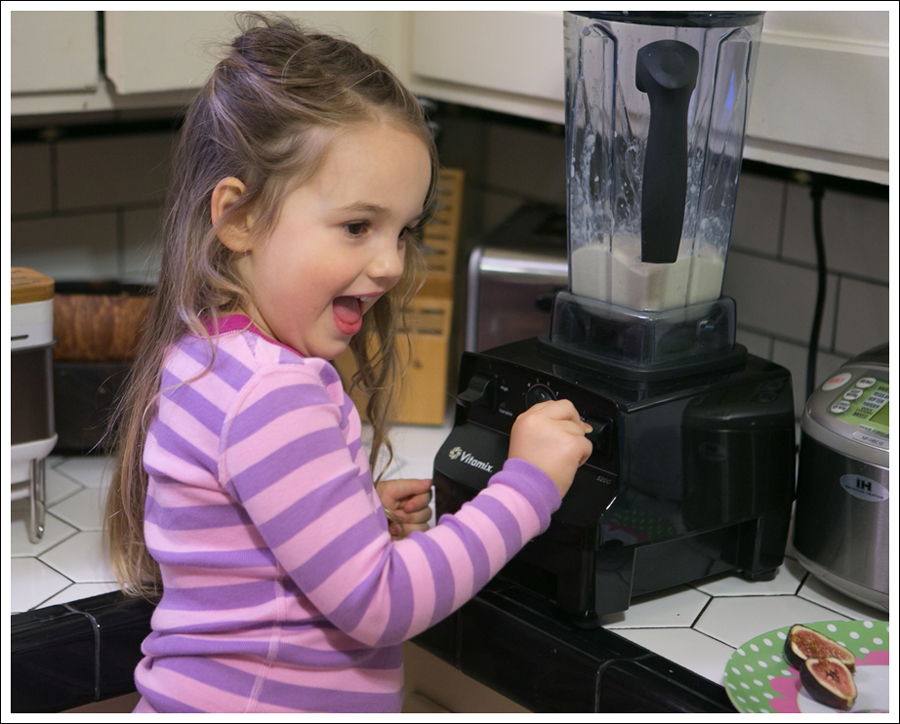 Blog Banana Ice Cream Sundays with Figs Almonds and Honey-6