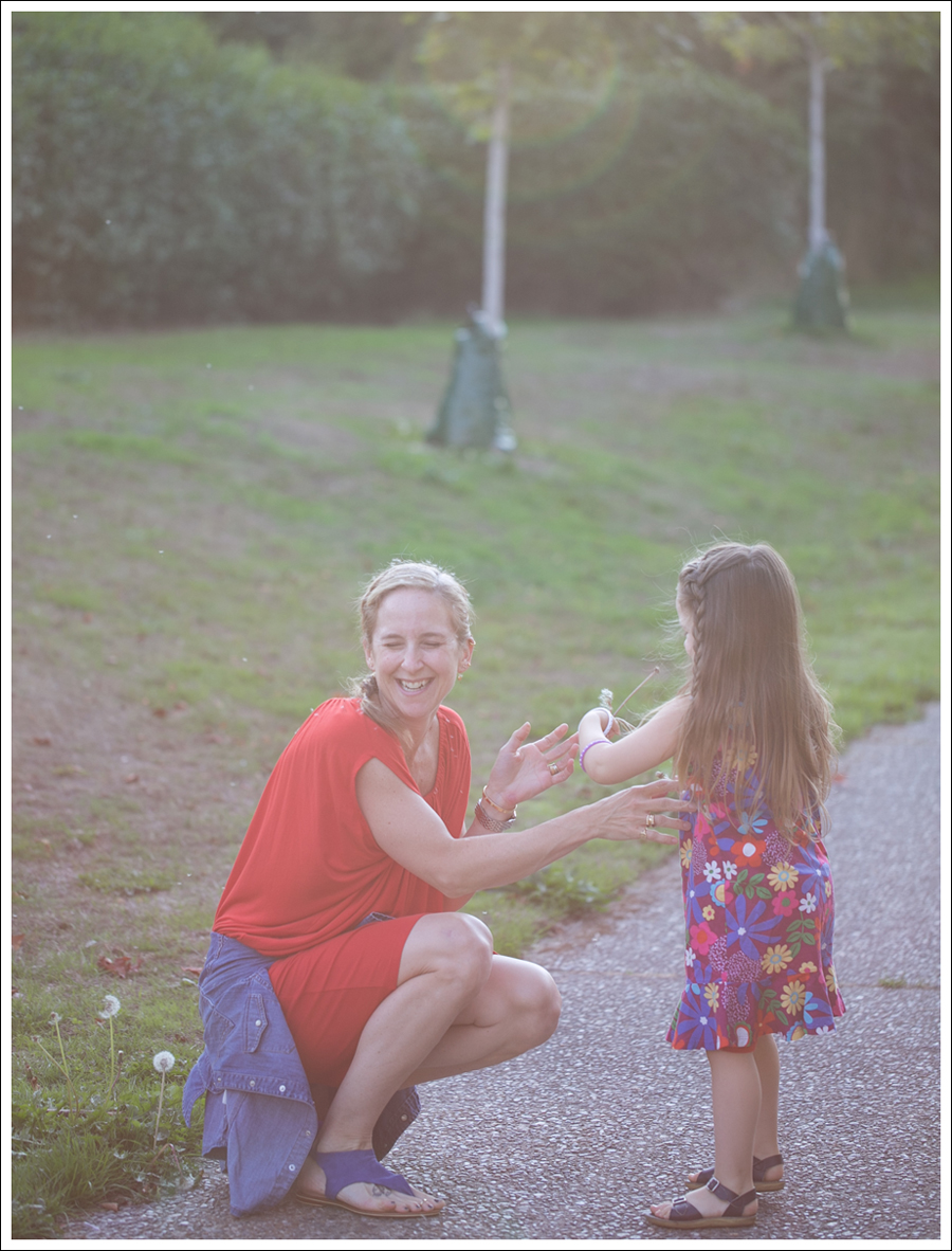 Blog Cynthia Vincent Red Tee Dress Gap Denim Shirt Cocobelle Suede Tie Thong Sandals-4