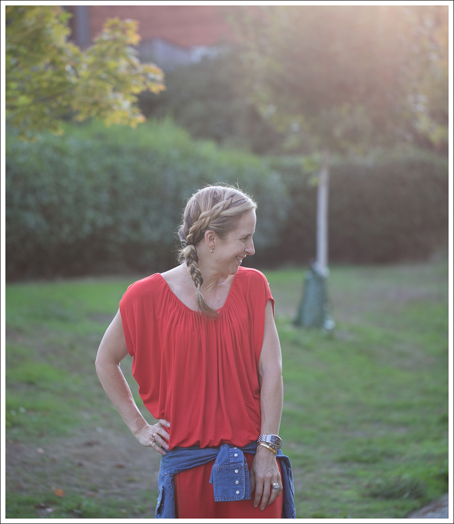 Blog Cynthia Vincent Red Tee Dress Gap Denim Shirt Cocobelle Suede Tie Thong Sandals-8