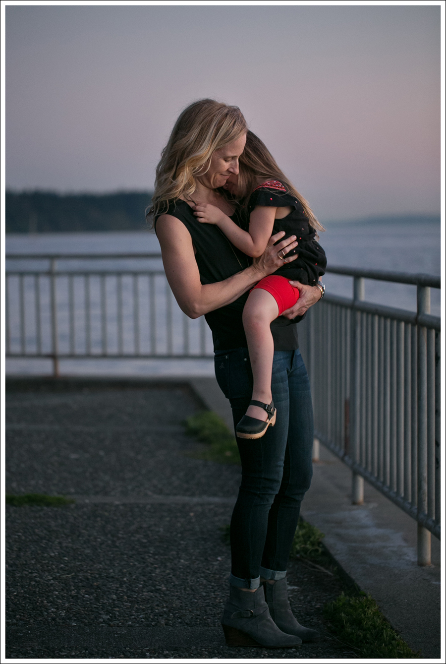 Blog Geren Ford Chain Low Back Top DL1961 Emma Bloom Lola Keim Gray Suede Booties-4