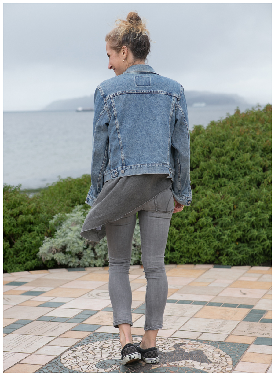 Blog Levis Jacket helmut lang asymmetrical tee Joes Jeans Jeggings Checkered Vans-3