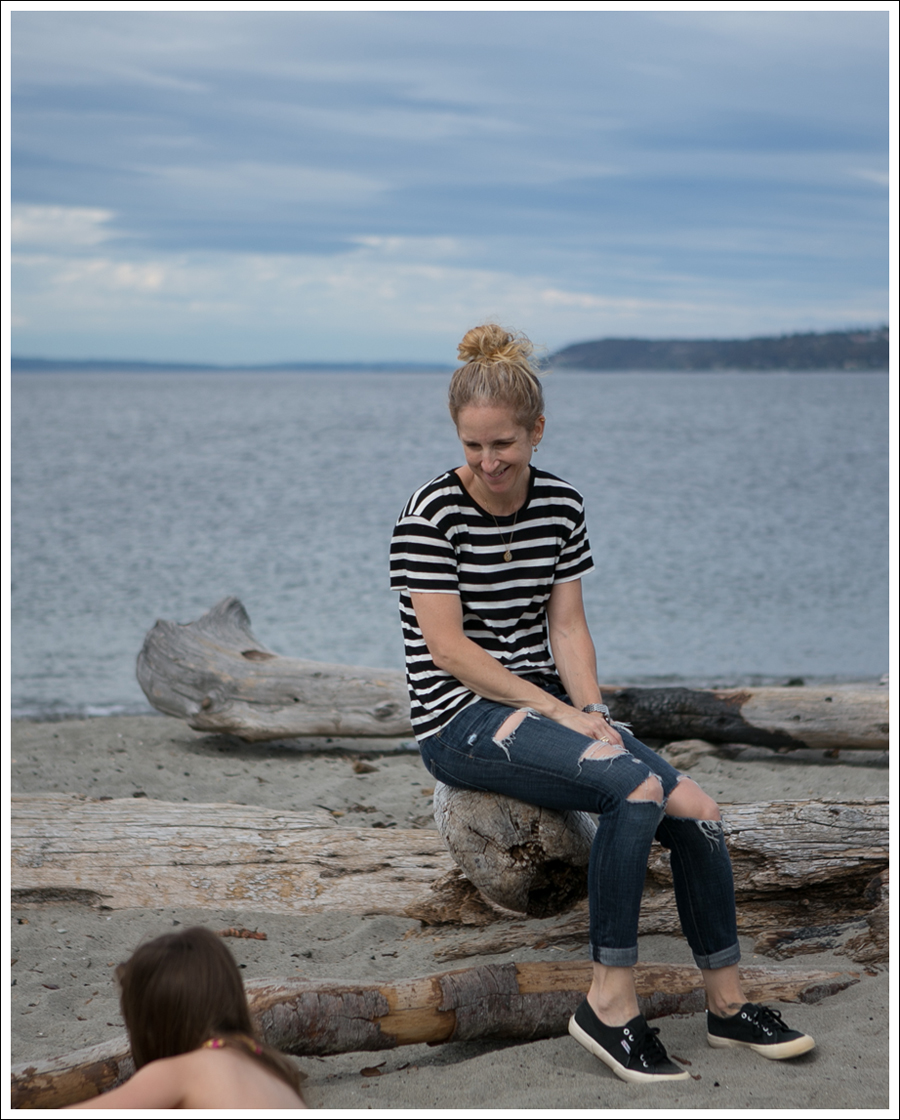 Blog Lily Aldridge for Velvet Striped Tee Current Elliott Cropped Skinny Loved Destroy Black Superga-2