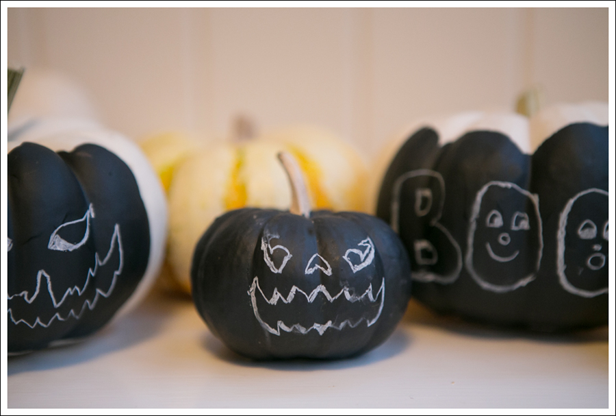 Blog DIY Chalkboard Pumpkins-1
