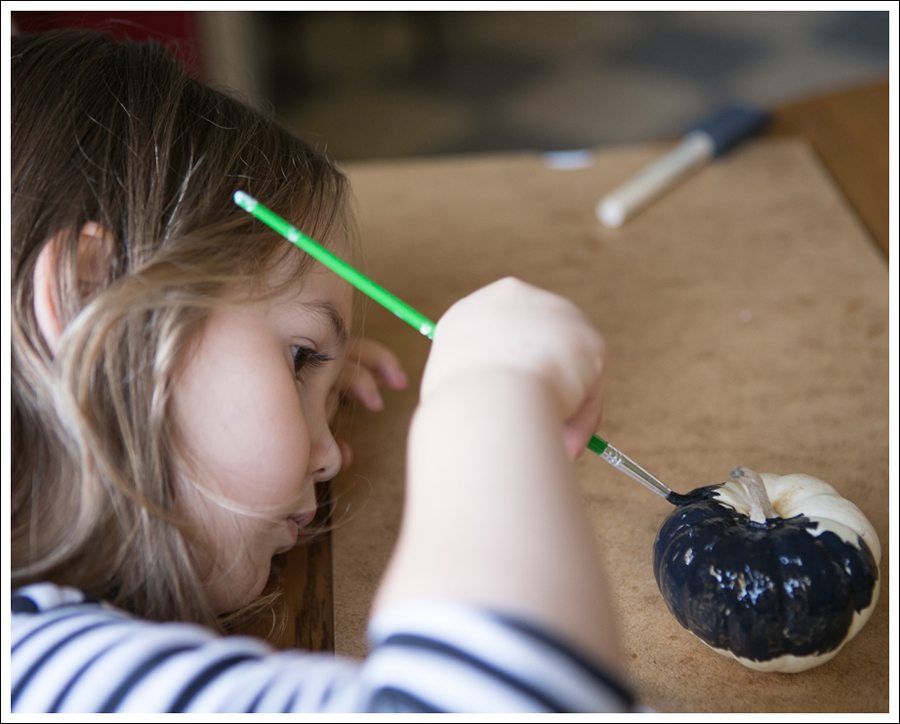 Blog DIY Chalkboard Pumpkins-4