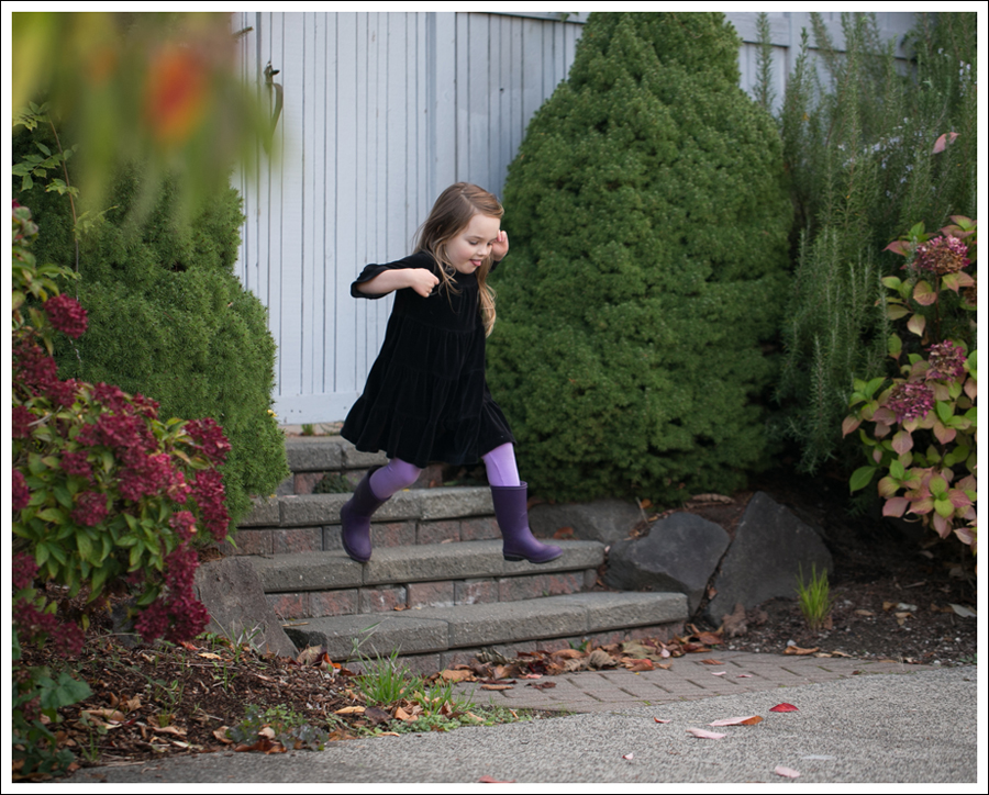 Blog Hanna Andersson Black Velour Twirl Dress Purple Leggings Kamik Rain Boots-7