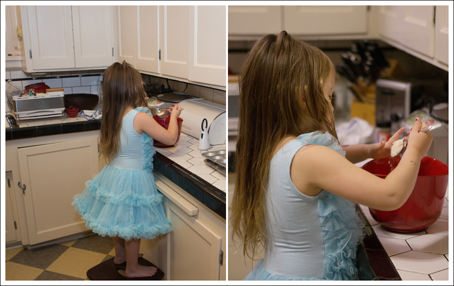 Blog Paleo Banana Mini Muffins with Vanilla Coconut Milk Whipped Cream Frosting-3