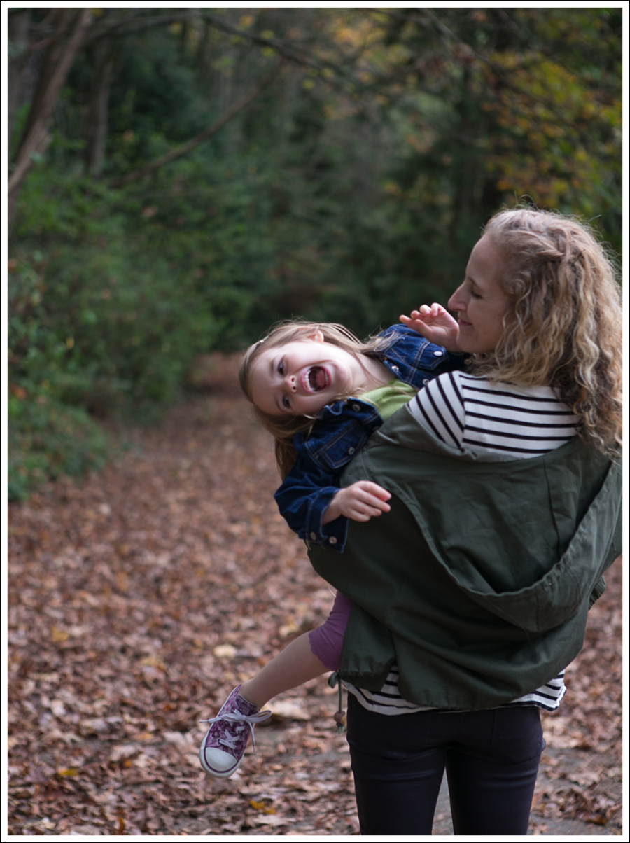Blog StyleMint Anorak Striped Tee Helmut Lang High Gloss Cropped Skinny Jeans Black Converse-11