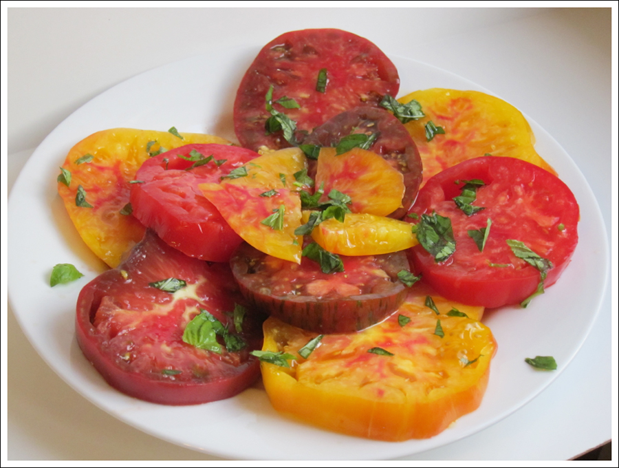 heirloom tomatoes basil blog (3)