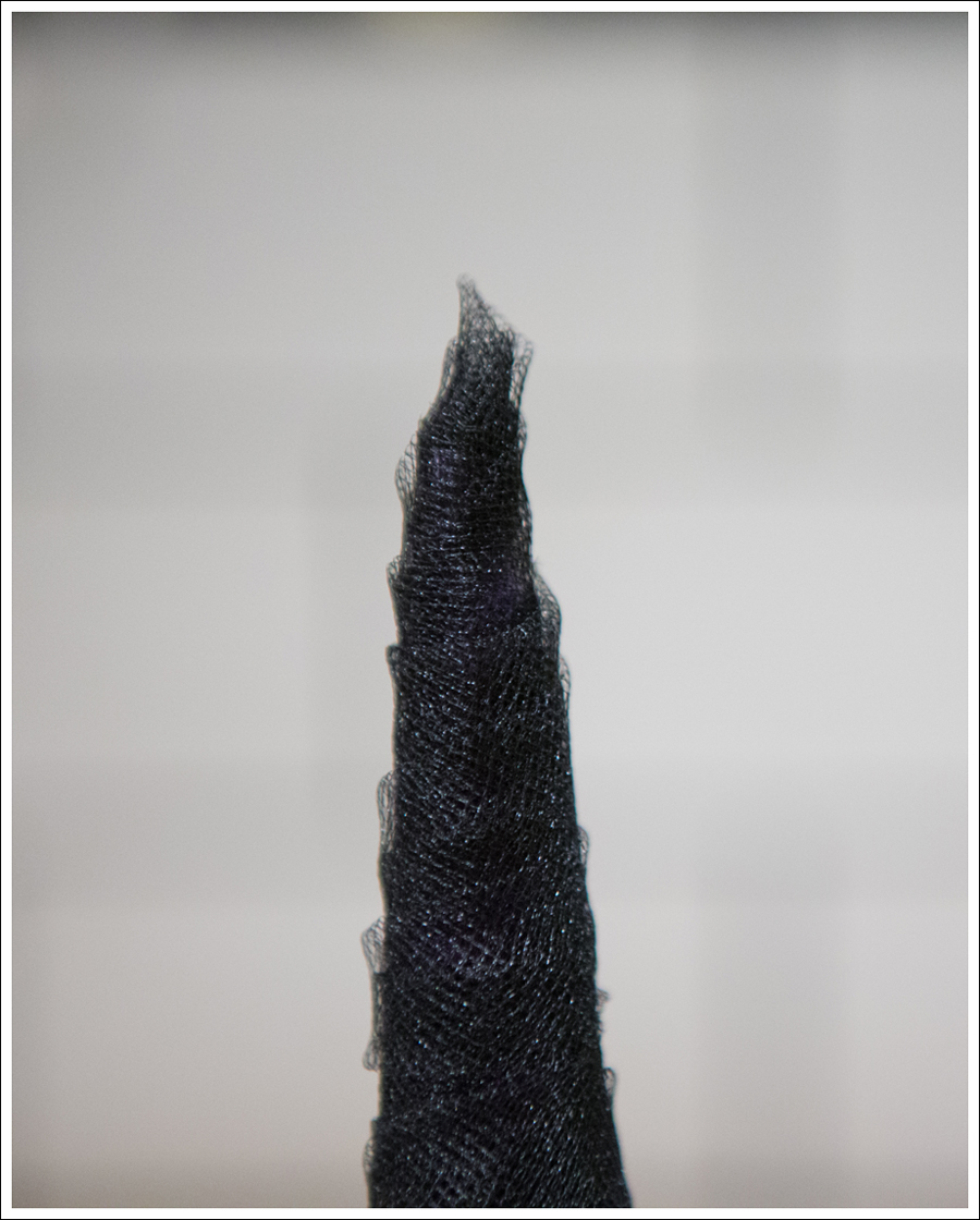 Blog DIY Unicorn Horn Halloween Costume-12