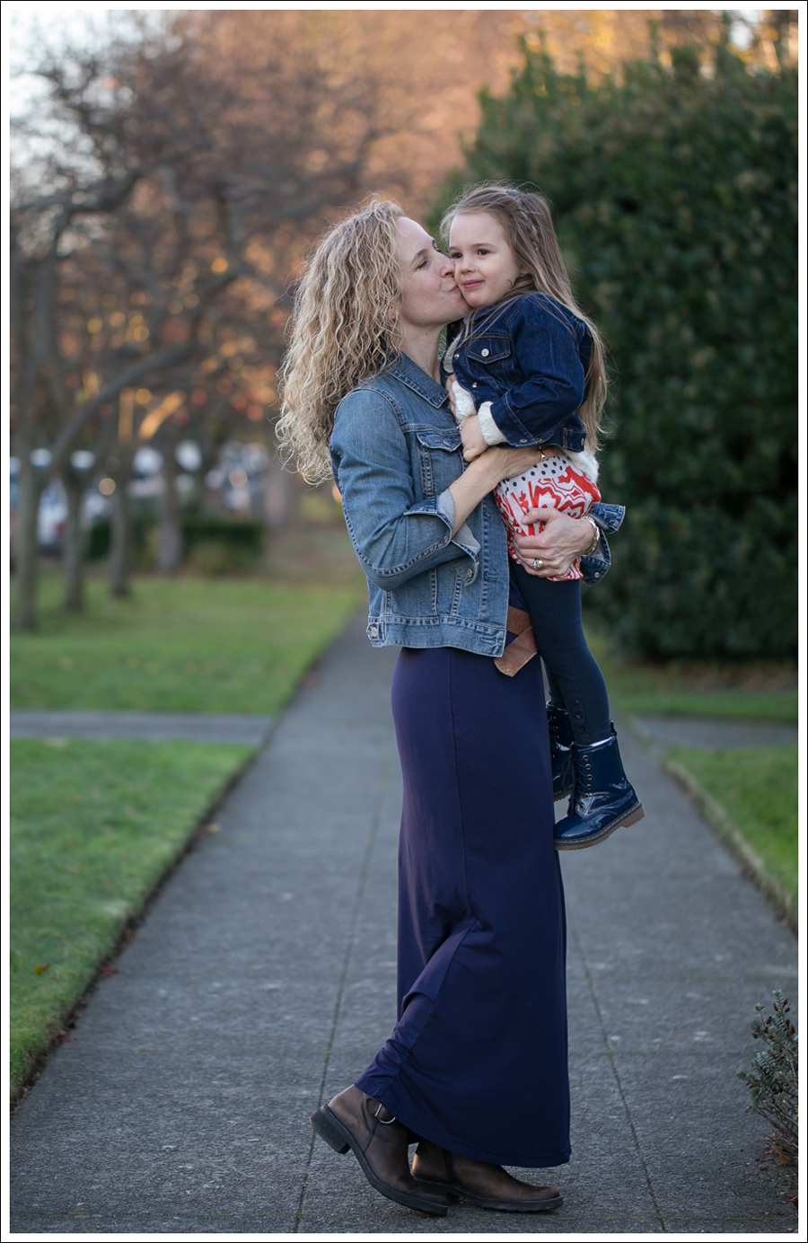 Blog Gap Denim Jacket Three Dots Seam Detail Maxi Dress Cafe Noire Booties-8