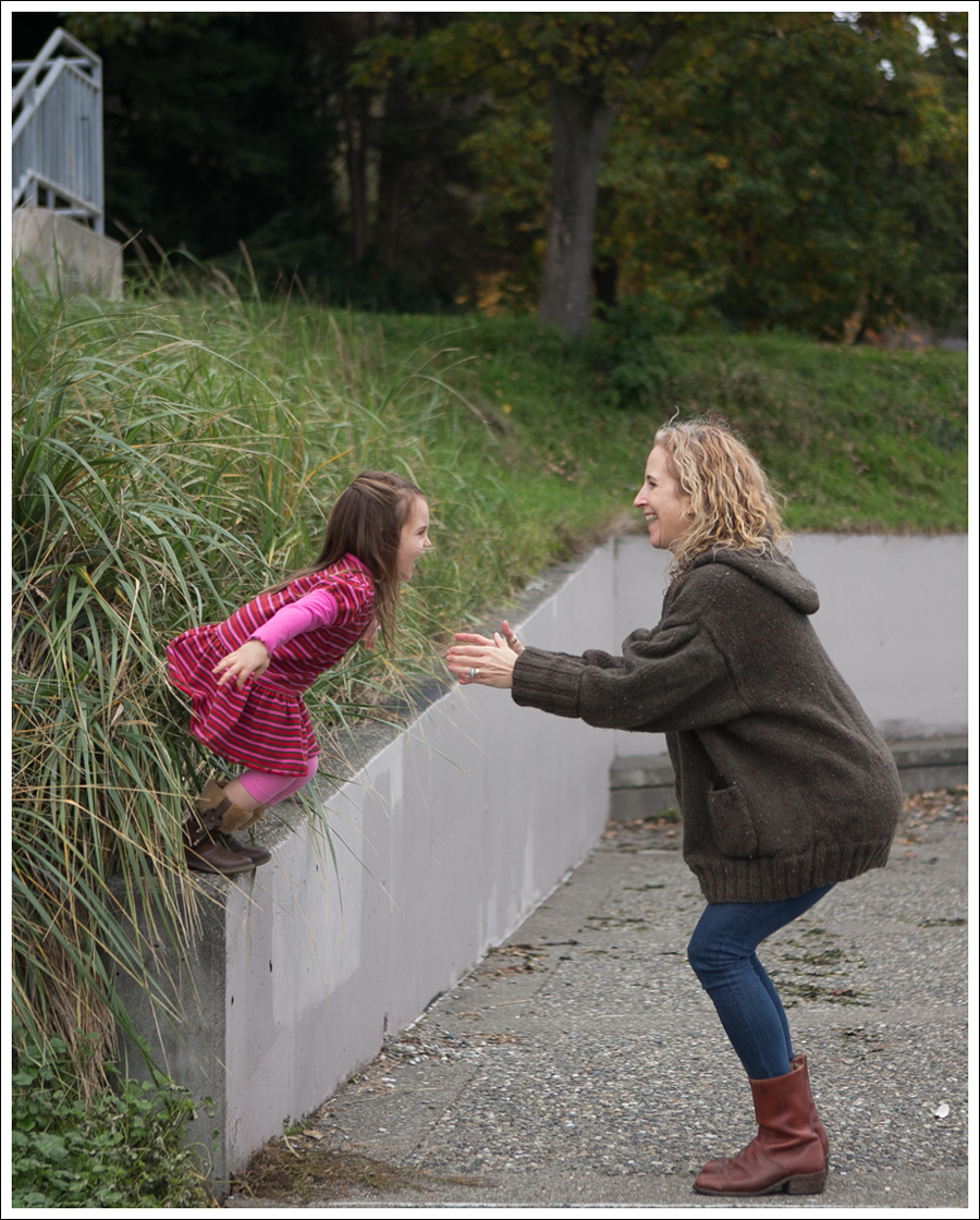 Blog Handknit Chunky Knit Cardigan J Brand Skinny jeans Vintage Frye Booties-7